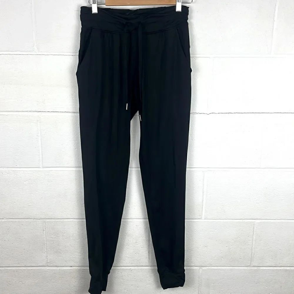 Zyia Active black high waist jogger